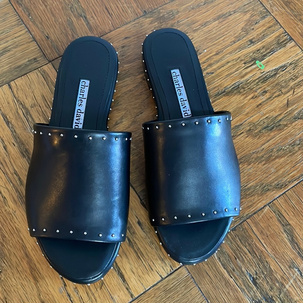 Charles David Leather/Stud Slide, Size 5